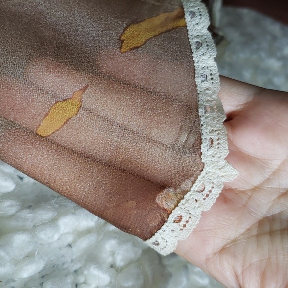 Vintage brown maxi dress with lace detailing and butterfly sleeves - Picture 5 of 10